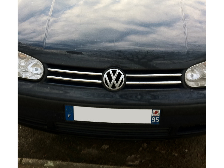 Cornice della griglia radiatore superiore cromata VW Golf 4
