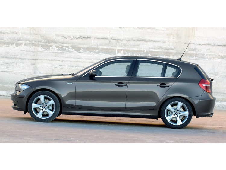 Fascia cromata di contorno dei vetri laterali BMW S&eacute;rie 1 E87 LCI 07-11