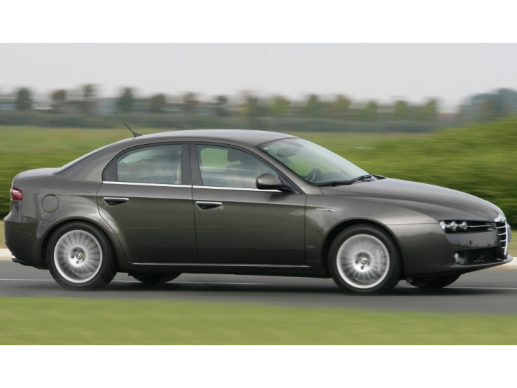 Fascia cromata di contorno inferiore dei vetri laterali Alfa Romeo 159