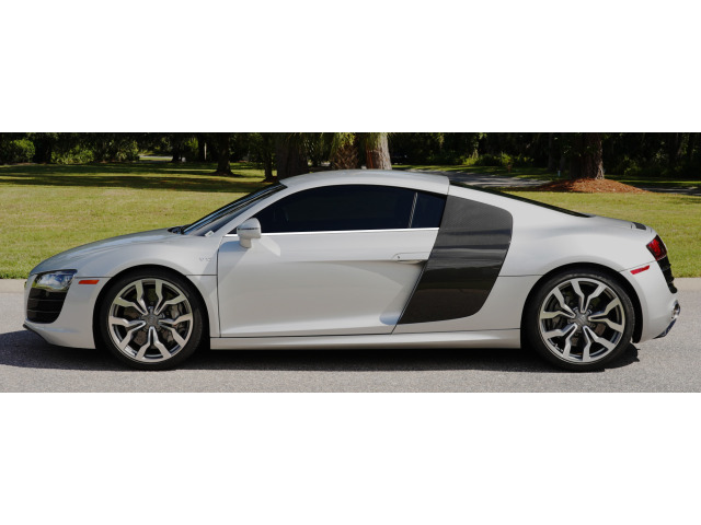 Fascia cromata di contorno inferiore dei vetri laterali Audi R8