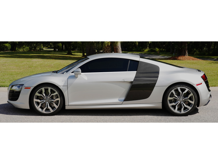 Fascia cromata di contorno inferiore dei vetri laterali Audi R8
