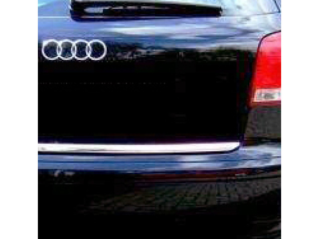 Fascia per bagagliaio cromata Audi A3 série 2 0308  Audi A3 série 2 phase 2 0812