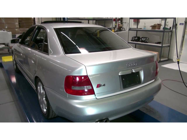 Fascia per bagagliaio cromata Audi A4 série 1 9498  Audi A4 série 1 phase 2 9900