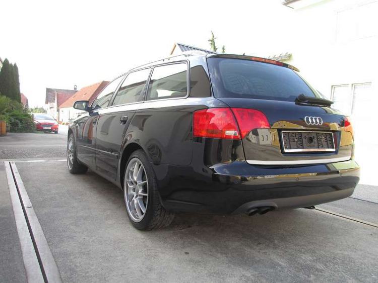 Fascia per bagagliaio cromata Audi A4 s&eacute;rie 2 phase 2 04-08