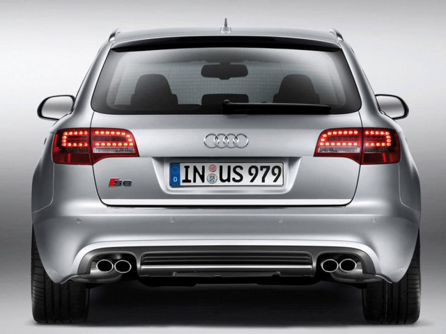 Fascia per bagagliaio cromata Audi S6 0608