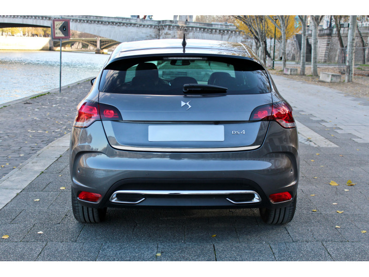 Fascia per bagagliaio cromata DS 4 15-26 & DS 4 Crossback 15-26